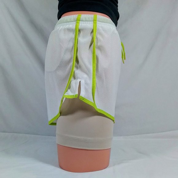 Nike Girls' Icon Clash Tempo Luxe Mid-Rise Running Shorts-Various Sizes-NWT - Picture 2 of 4